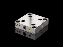 MaxxZPS Zero Point Pitch 52 Stainless 75600 Manual Base 104x104 with Mounting Bores 82x82mm